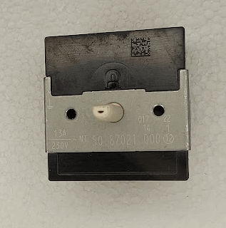 32033019