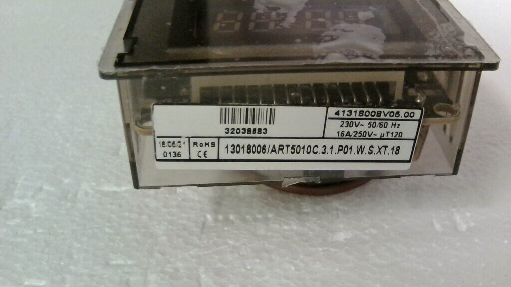 32038583