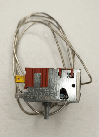 BIA551696